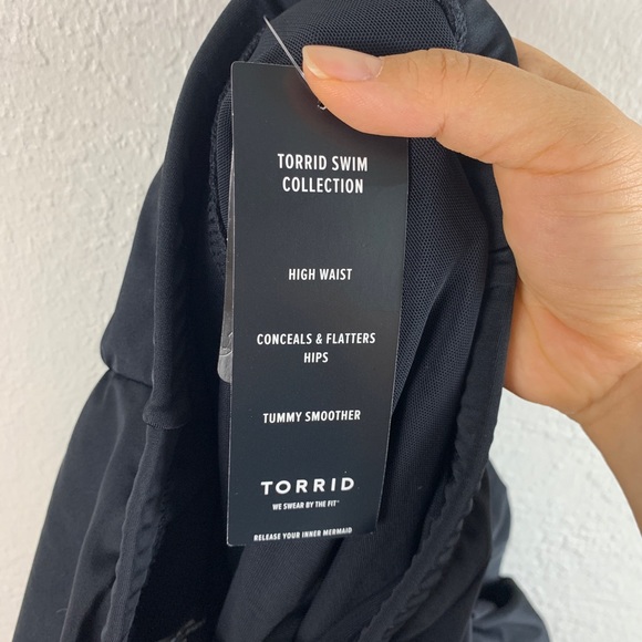 NWT Torrid Swim High Waist Ruched Skirt Bottom 0 - Picture 7 of 9